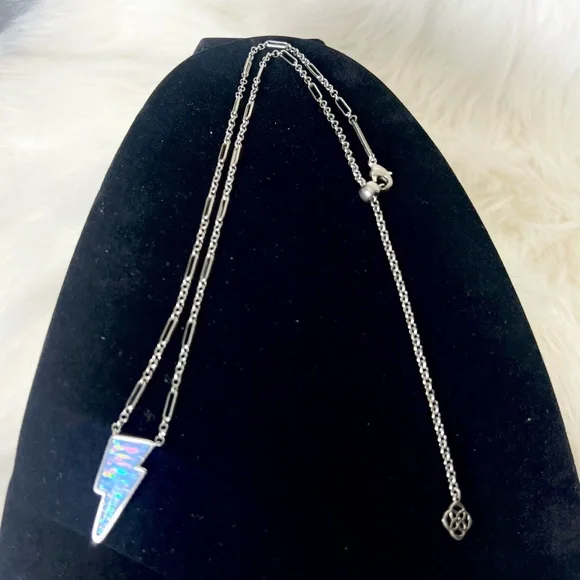 Kendra Scott ⭐️ PROTOTYPE ⭐️Lavender Kyocera Lightning Bolt Silver Necklace - Picture 2 of 3